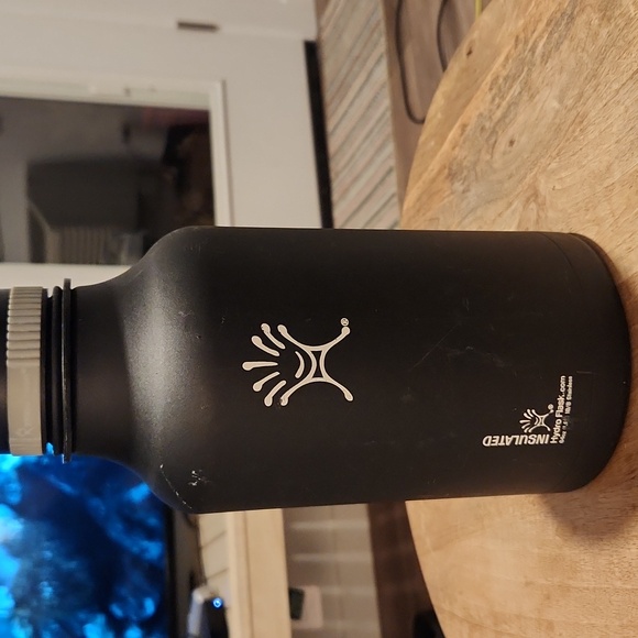 Hydro Flask 64oz Wide Mouth Bottle - Picture 1 of 6